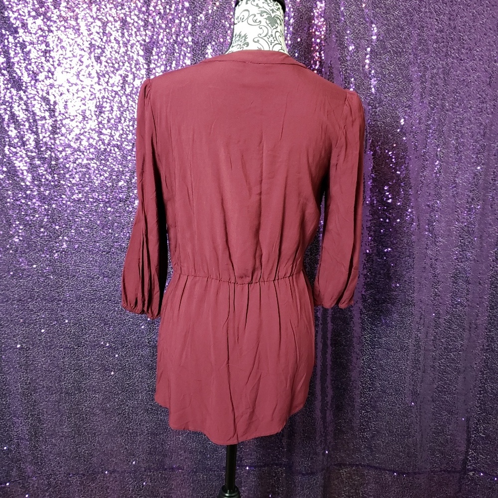 🌹 Red blouse - Picture 2 of 4